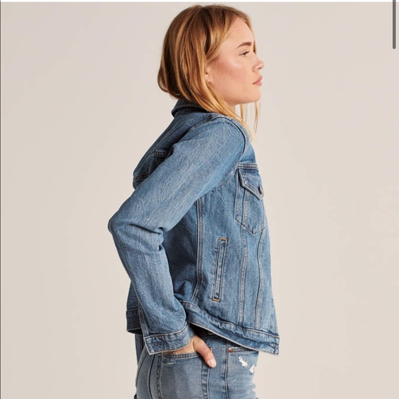 A&F Classic Denim Jacket - Picture 4 of 8